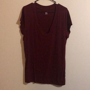 Mossimo Stretchy maroon tee